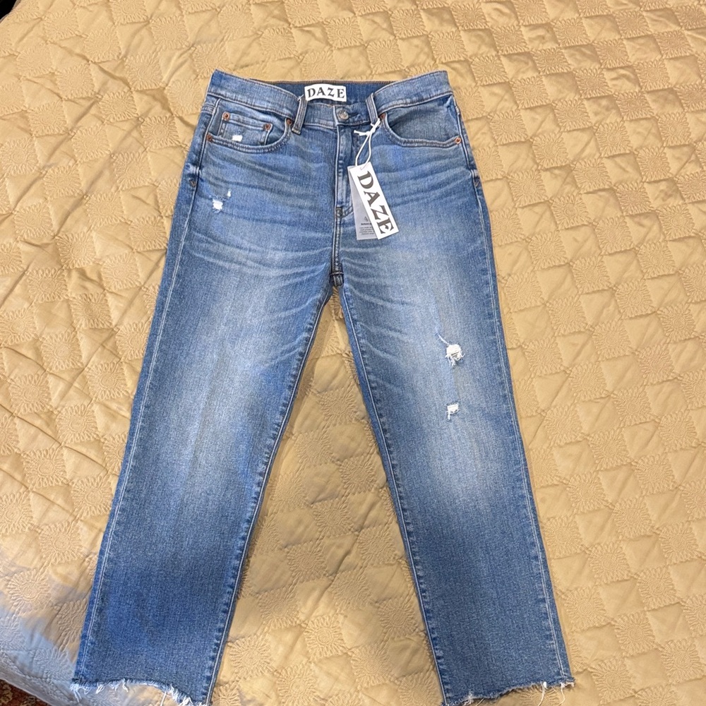 NWT Daze Denium Straight Up High Rise Jean, vintage oasis wash, size 28